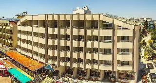 Temple Class Hotel 2*