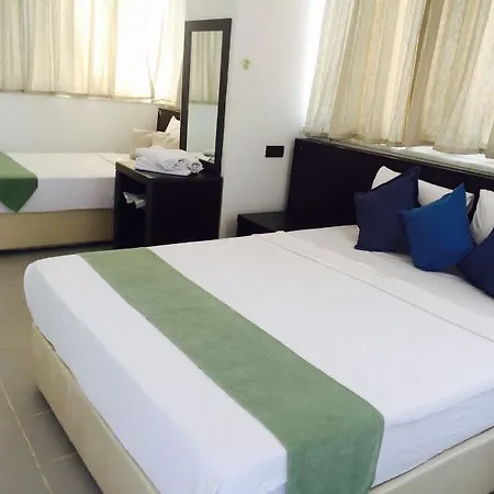 Temple Class Hotel 2*