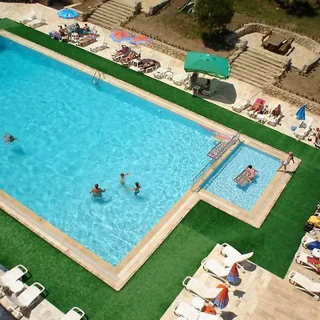Temple Class Hotel